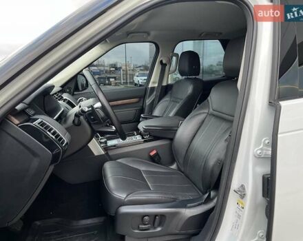 Білий Ленд Ровер Діскавері, об'ємом двигуна 2.99 л та пробігом 155 тис. км за 36000 $, фото 9 на Automoto.ua