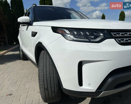 Білий Ленд Ровер Діскавері, об'ємом двигуна 3 л та пробігом 73 тис. км за 35600 $, фото 4 на Automoto.ua