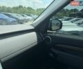 Білий Ленд Ровер Діскавері, об'ємом двигуна 3 л та пробігом 208 тис. км за 22900 $, фото 35 на Automoto.ua
