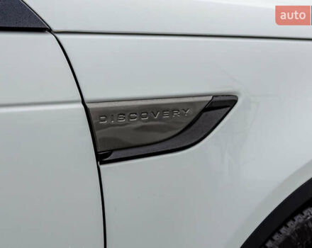 Белый Ленд Ровер Дискавери, объемом двигателя 2 л и пробегом 115 тыс. км за 35555 $, фото 16 на Automoto.ua