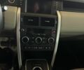 Білий Ленд Ровер Діскавері, об'ємом двигуна 2 л та пробігом 162 тис. км за 16500 $, фото 6 на Automoto.ua