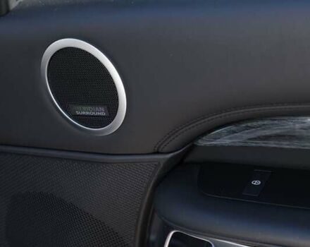 Білий Ленд Ровер Діскавері, об'ємом двигуна 3 л та пробігом 156 тис. км за 33000 $, фото 2 на Automoto.ua