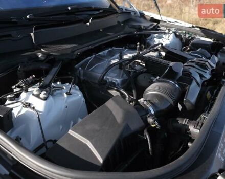 Білий Ленд Ровер Діскавері, об'ємом двигуна 3 л та пробігом 156 тис. км за 33000 $, фото 52 на Automoto.ua