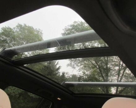 Белый Ленд Ровер Дискавери, объемом двигателя 3 л и пробегом 45 тыс. км за 11000 $, фото 16 на Automoto.ua