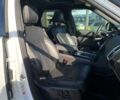 Білий Ленд Ровер Діскавері, об'ємом двигуна 3 л та пробігом 112 тис. км за 28990 $, фото 12 на Automoto.ua