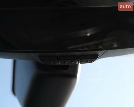 Білий Ленд Ровер Діскавері, об'ємом двигуна 3 л та пробігом 156 тис. км за 33000 $, фото 15 на Automoto.ua