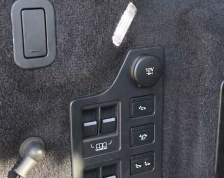 Білий Ленд Ровер Діскавері, об'ємом двигуна 3 л та пробігом 156 тис. км за 33000 $, фото 36 на Automoto.ua