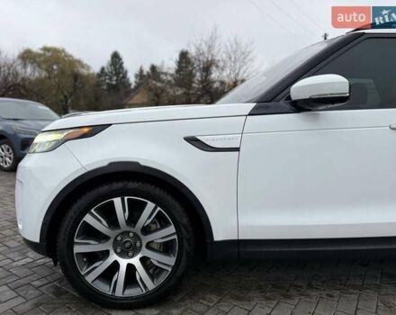 Белый Ленд Ровер Дискавери, объемом двигателя 3 л и пробегом 166 тыс. км за 22500 $, фото 3 на Automoto.ua