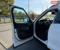 Білий Ленд Ровер Діскавері, об'ємом двигуна 2.99 л та пробігом 71 тис. км за 31500 $, фото 15 на Automoto.ua