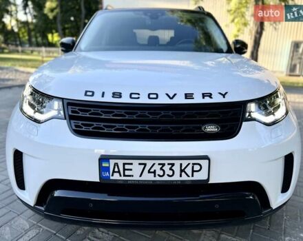 Ленд Ровер Дискавери 2018 в Днепре (Днепропетровске) на Automoto.ua Белый Ленд Ровер Дискавери, объемом двигателя 2.99 л и пробегом 154 тыс. км за 36900 $, фото 6 на Automoto.ua