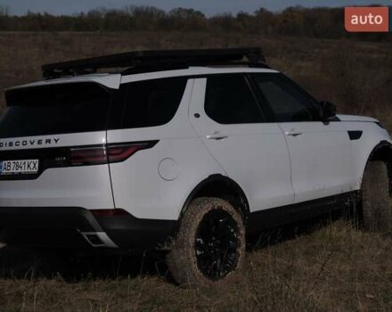 Білий Ленд Ровер Діскавері, об'ємом двигуна 3 л та пробігом 156 тис. км за 33000 $, фото 38 на Automoto.ua