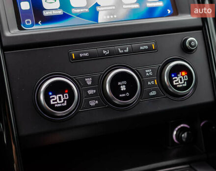 Белый Ленд Ровер Дискавери, объемом двигателя 2 л и пробегом 115 тыс. км за 35555 $, фото 24 на Automoto.ua