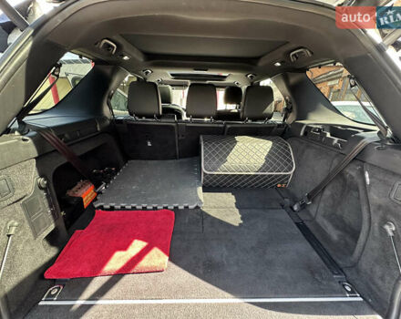 Білий Ленд Ровер Діскавері, об'ємом двигуна 3 л та пробігом 73 тис. км за 35600 $, фото 22 на Automoto.ua