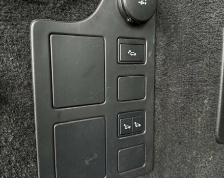 Ленд Ровер Діскавері 2018 у Буче на Automoto.ua Білий Ленд Ровер Діскавері, об'ємом двигуна 3 л та пробігом 155 тис. км за 26999 $, фото 19 на Automoto.ua