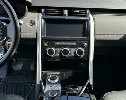 Білий Ленд Ровер Діскавері, об'ємом двигуна 3 л та пробігом 73 тис. км за 35600 $, фото 18 на Automoto.ua