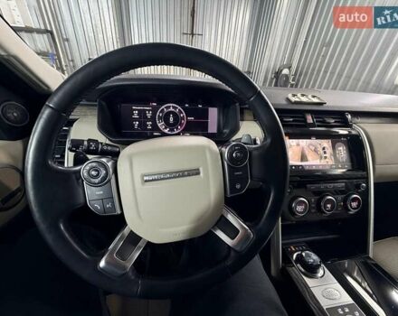 Білий Ленд Ровер Діскавері, об'ємом двигуна 3 л та пробігом 127 тис. км за 32000 $, фото 17 на Automoto.ua