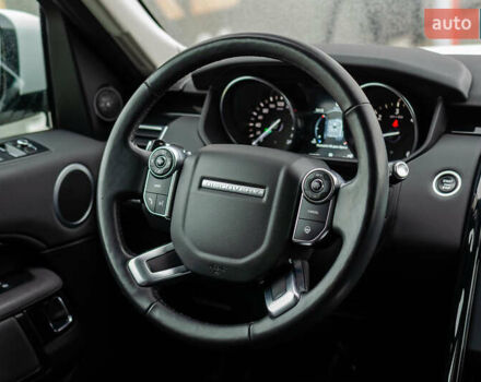 Белый Ленд Ровер Дискавери, объемом двигателя 2 л и пробегом 115 тыс. км за 35555 $, фото 20 на Automoto.ua