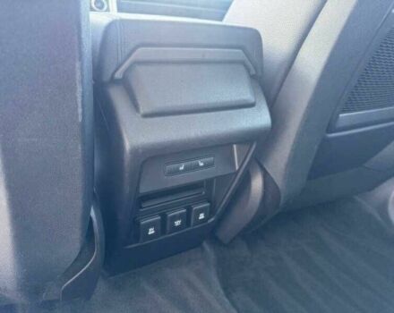 Білий Ленд Ровер Діскавері, об'ємом двигуна 2 л та пробігом 76 тис. км за 9900 $, фото 16 на Automoto.ua