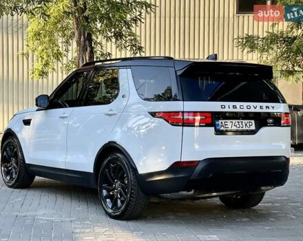 Ленд Ровер Дискавери 2018 в Днепре (Днепропетровске) на Automoto.ua Белый Ленд Ровер Дискавери, объемом двигателя 2.99 л и пробегом 154 тыс. км за 36900 $, фото 7 на Automoto.ua