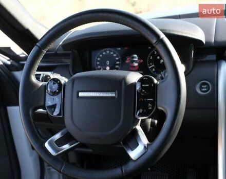 Білий Ленд Ровер Діскавері, об'ємом двигуна 3 л та пробігом 156 тис. км за 33000 $, фото 25 на Automoto.ua