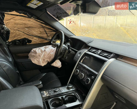 Белый Ленд Ровер Дискавери, объемом двигателя 2.99 л и пробегом 87 тыс. км за 16999 $, фото 3 на Automoto.ua