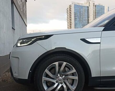 Белый Ленд Ровер Дискавери, объемом двигателя 2.99 л и пробегом 171 тыс. км за 35900 $, фото 3 на Automoto.ua