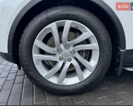 Белый Ленд Ровер Дискавери, объемом двигателя 3 л и пробегом 52 тыс. км за 47500 $, фото 4 на Automoto.ua