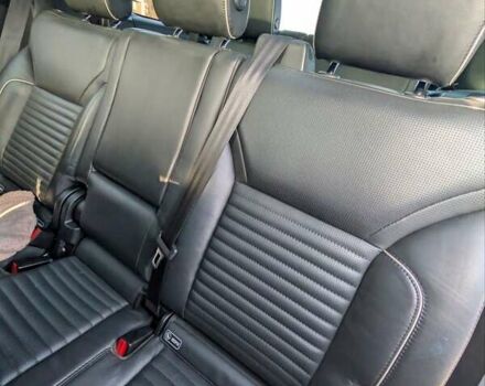 Білий Ленд Ровер Діскавері, об'ємом двигуна 2.99 л та пробігом 99 тис. км за 42500 $, фото 38 на Automoto.ua