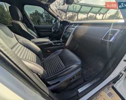 Білий Ленд Ровер Діскавері, об'ємом двигуна 2.99 л та пробігом 99 тис. км за 42500 $, фото 26 на Automoto.ua