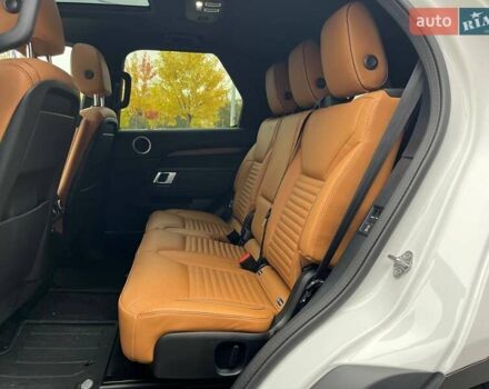 Білий Ленд Ровер Діскавері, об'ємом двигуна 3 л та пробігом 68 тис. км за 45990 $, фото 8 на Automoto.ua