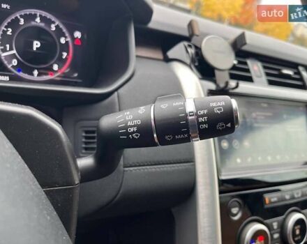 Білий Ленд Ровер Діскавері, об'ємом двигуна 3 л та пробігом 68 тис. км за 45990 $, фото 20 на Automoto.ua