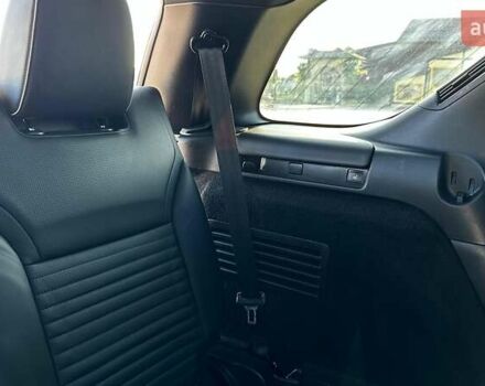 Білий Ленд Ровер Діскавері, об'ємом двигуна 3 л та пробігом 99 тис. км за 44500 $, фото 39 на Automoto.ua