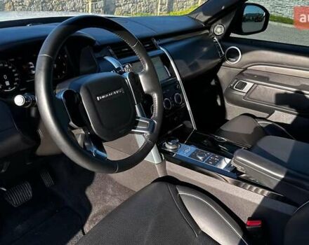 Білий Ленд Ровер Діскавері, об'ємом двигуна 3 л та пробігом 99 тис. км за 44500 $, фото 33 на Automoto.ua