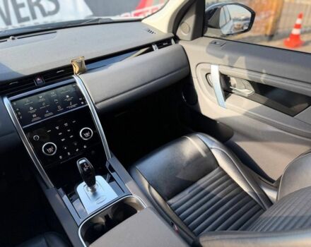 Белый Ленд Ровер Дискавери, объемом двигателя 2 л и пробегом 74 тыс. км за 35000 $, фото 5 на Automoto.ua