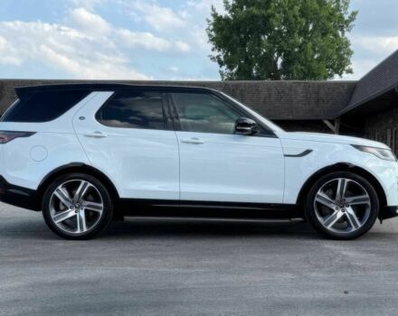 Білий Ленд Ровер Діскавері, об'ємом двигуна 3 л та пробігом 19 тис. км за 19900 $, фото 2 на Automoto.ua