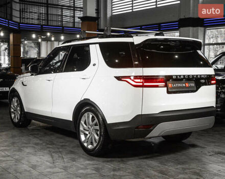 Белый Ленд Ровер Дискавери, объемом двигателя 2 л и пробегом 27 тыс. км за 53000 $, фото 3 на Automoto.ua
