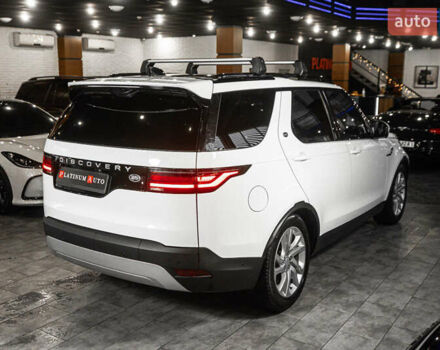 Белый Ленд Ровер Дискавери, объемом двигателя 2 л и пробегом 27 тыс. км за 53000 $, фото 4 на Automoto.ua
