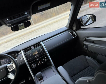 Білий Ленд Ровер Діскавері, об'ємом двигуна 3 л та пробігом 116 тис. км за 67500 $, фото 18 на Automoto.ua