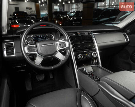 Белый Ленд Ровер Дискавери, объемом двигателя 2 л и пробегом 27 тыс. км за 53000 $, фото 8 на Automoto.ua