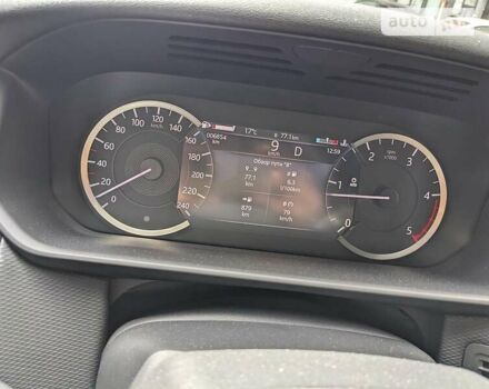 Білий Ленд Ровер Діскавері, об'ємом двигуна 3 л та пробігом 101 тис. км за 69500 $, фото 9 на Automoto.ua