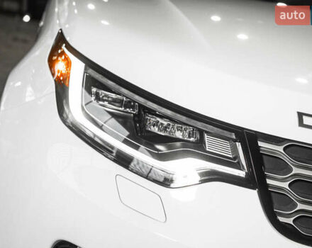 Білий Ленд Ровер Діскавері, об'ємом двигуна 2 л та пробігом 27 тис. км за 49900 $, фото 6 на Automoto.ua