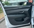 Білий Ленд Ровер Діскавері, об'ємом двигуна 3 л та пробігом 69 тис. км за 56101 $, фото 13 на Automoto.ua