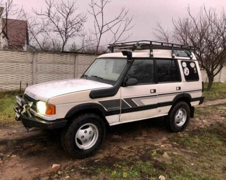 Белый Ленд Ровер Дискавери, объемом двигателя 2.5 л и пробегом 334 тыс. км за 6900 $, фото 1 на Automoto.ua