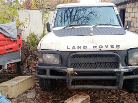 Белый Ленд Ровер Дискавери, объемом двигателя 2.5 л и пробегом 100 тыс. км за 1191 $, фото 1 на Automoto.ua