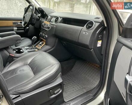 Бежевый Ленд Ровер Дискавери, объемом двигателя 3 л и пробегом 340 тыс. км за 16900 $, фото 18 на Automoto.ua