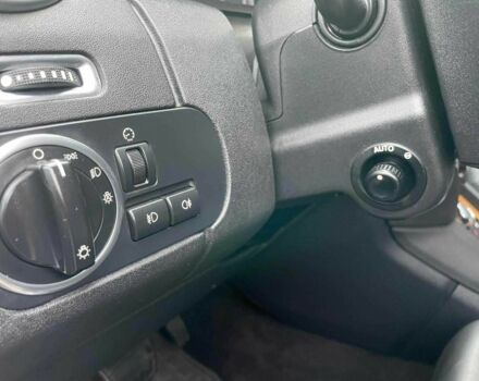 Бежевый Ленд Ровер Дискавери, объемом двигателя 3 л и пробегом 340 тыс. км за 16900 $, фото 14 на Automoto.ua