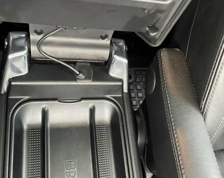 Бежевый Ленд Ровер Дискавери, объемом двигателя 3 л и пробегом 340 тыс. км за 16900 $, фото 24 на Automoto.ua