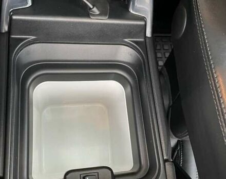 Бежевый Ленд Ровер Дискавери, объемом двигателя 3 л и пробегом 340 тыс. км за 16900 $, фото 25 на Automoto.ua