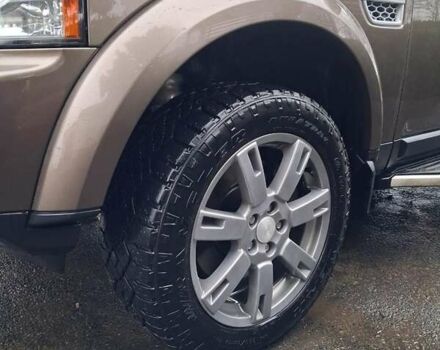 Бежевый Ленд Ровер Дискавери, объемом двигателя 2.99 л и пробегом 240 тыс. км за 22500 $, фото 4 на Automoto.ua