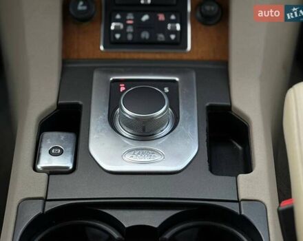 Бежевий Ленд Ровер Діскавері, об'ємом двигуна 3 л та пробігом 164 тис. км за 19000 $, фото 49 на Automoto.ua